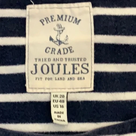 Navy and White Striped Sleeveless Top - Picture 5 of 7